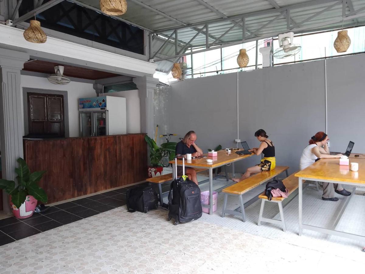 Funny Backpacker Hostel Luang Prabang Ngoại thất bức ảnh